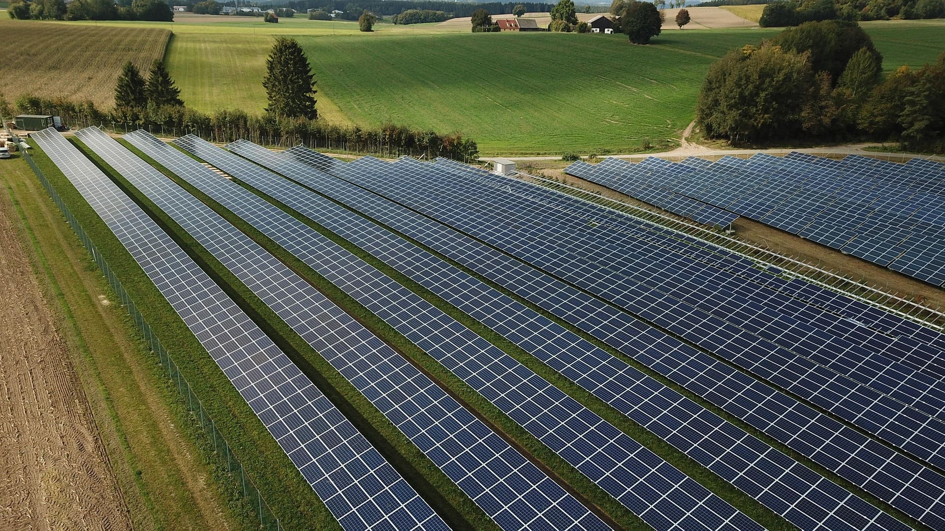 Panneaux solaires en France : une puissance équivalente à 20 réacteurs